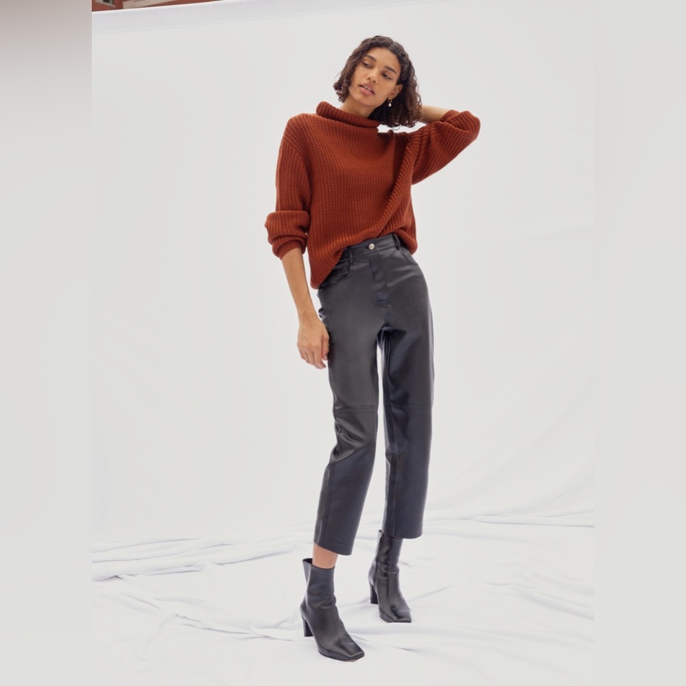 Aritzia Wilfred Oracle Pant (Black Vegan Leather, Size 4)